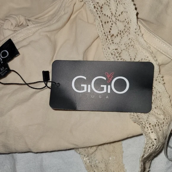 12. GiGiO Sleeveless Beige Blouse Sz M - Picture 5 of 7